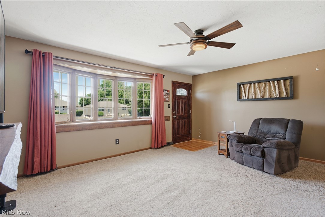 15010 Kennerdown Avenue Maple Heights OH 44131