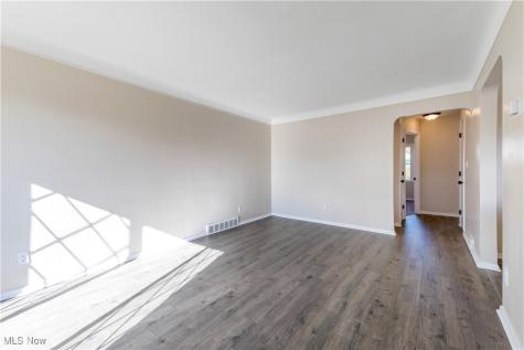 5714 Wichita Avenue Cleveland OH 44144