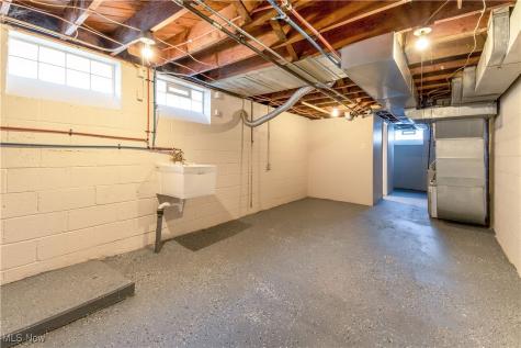 5714 Wichita Avenue Cleveland OH 44144