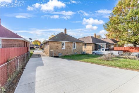 5714 Wichita Avenue Cleveland OH 44144