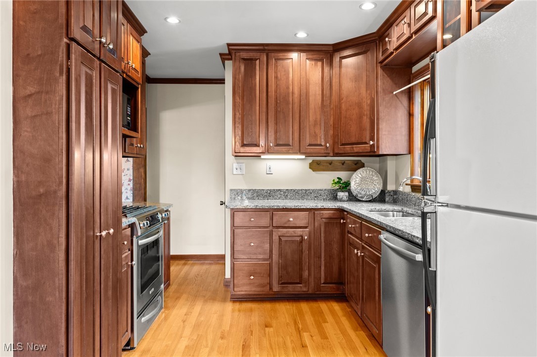 705 Damon Street Akron OH 44310