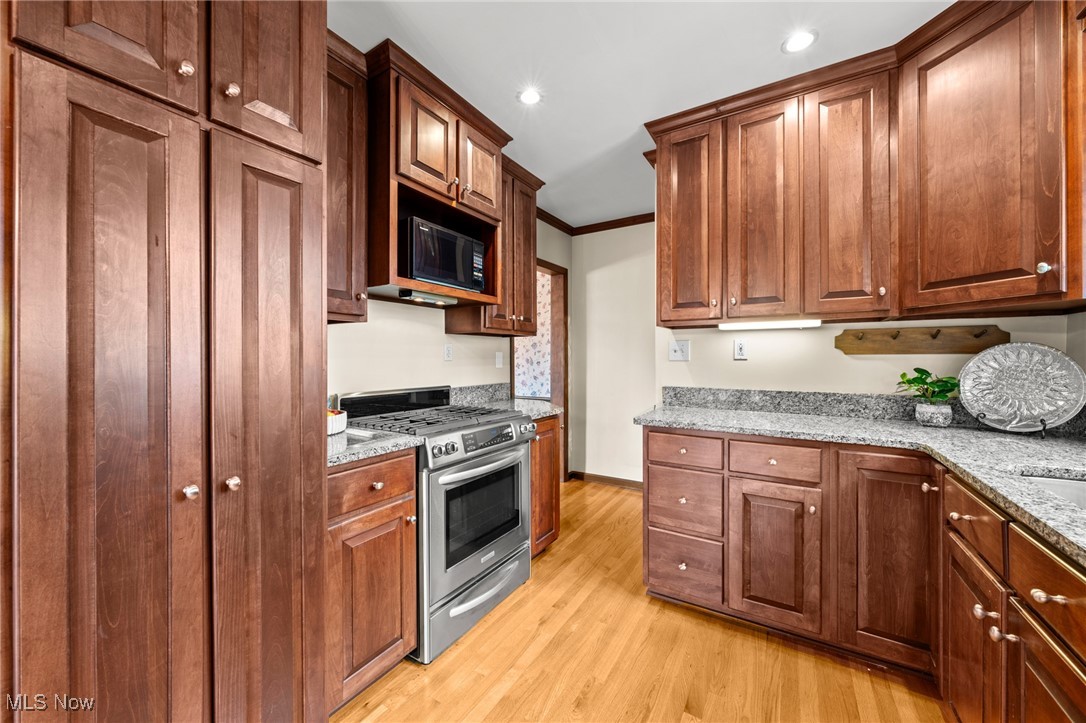 705 Damon Street Akron OH 44310