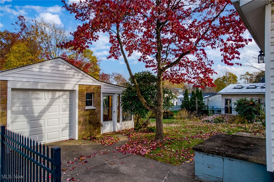 705 Damon Street Akron OH 44310