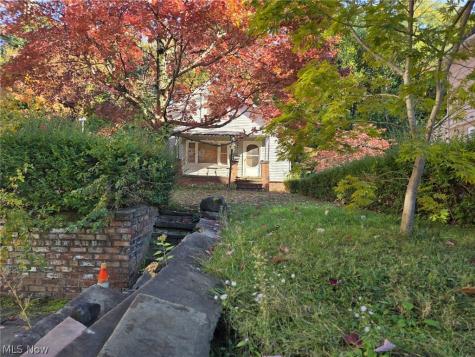 2211 Murray Hill Road Cleveland OH 44106