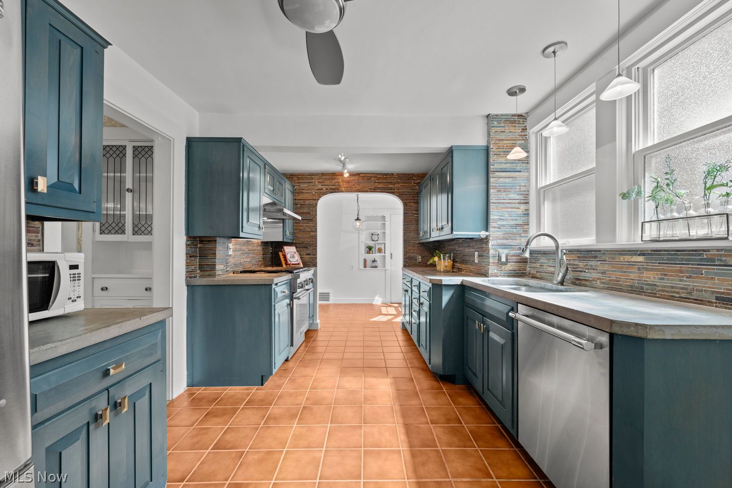 160 Aurora Street Hudson OH 44236