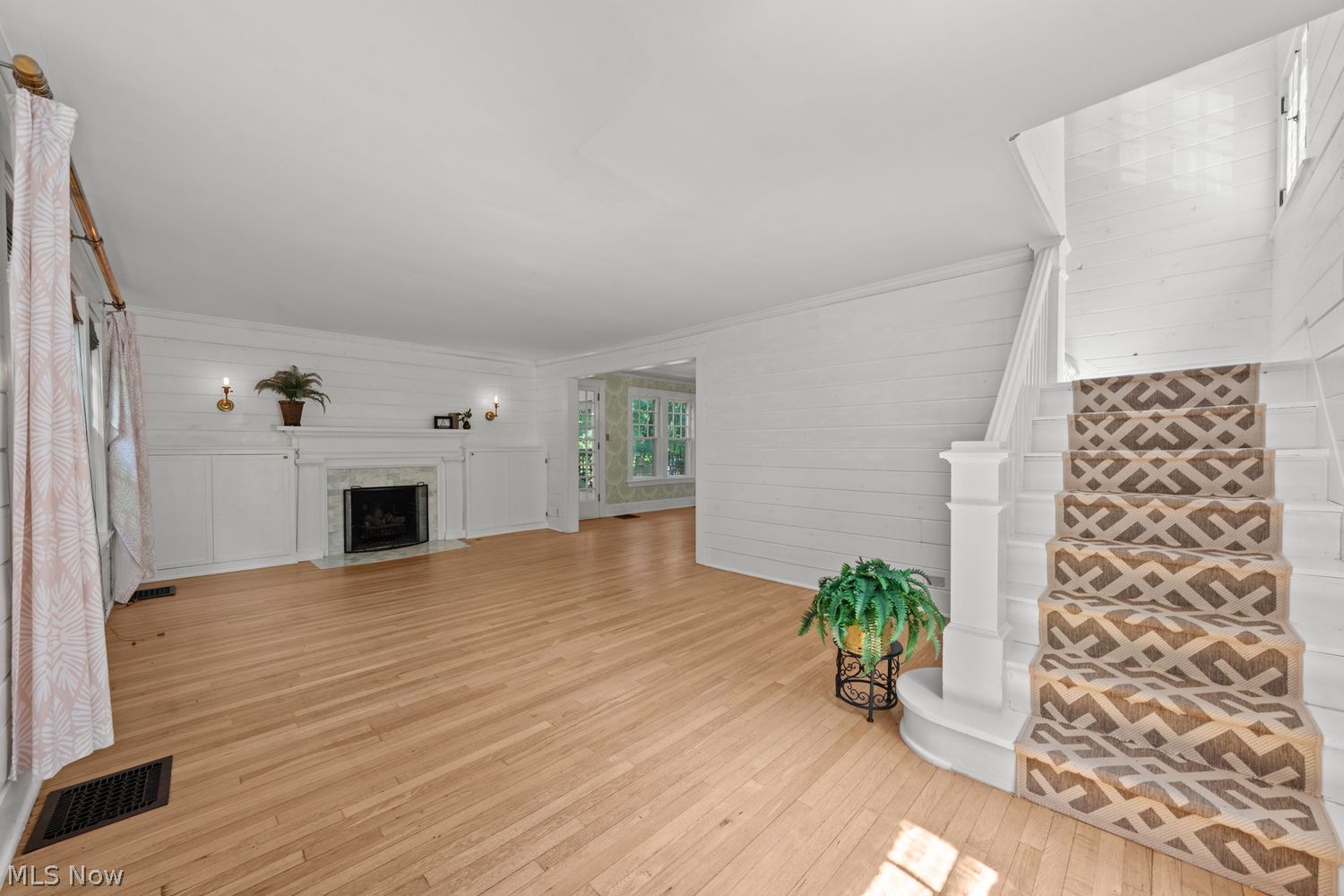 160 Aurora Street Hudson OH 44236