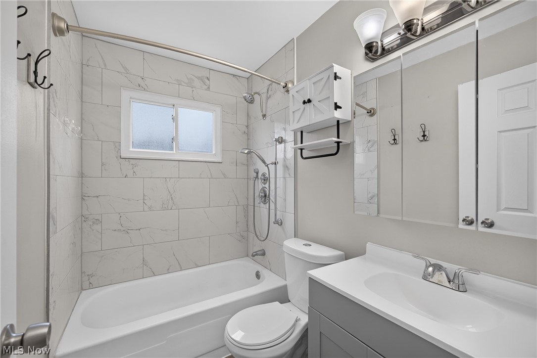 347 Sylvia Drive Chardon OH 44024