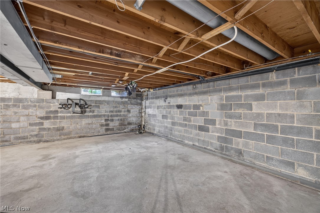 347 Sylvia Drive Chardon OH 44024