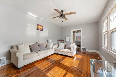 2409 Gilbert Avenue NE Canton OH 44705
