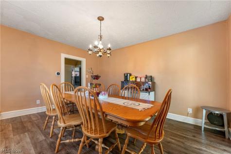 2409 Gilbert Avenue NE Canton OH 44705