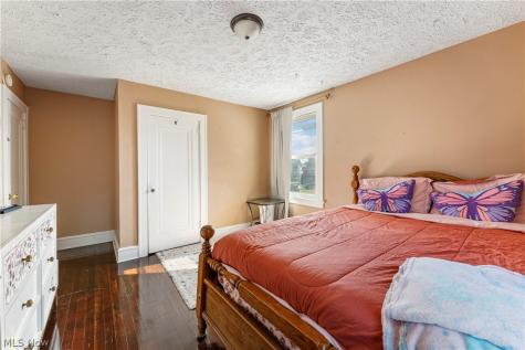 2409 Gilbert Avenue NE Canton OH 44705