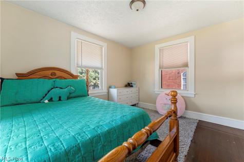 2409 Gilbert Avenue NE Canton OH 44705