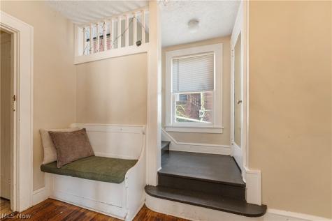 2409 Gilbert Avenue NE Canton OH 44705