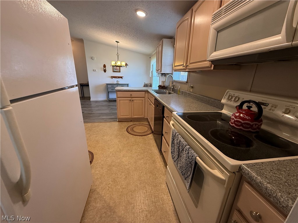 812 Logan Avenue Toronto OH 43964