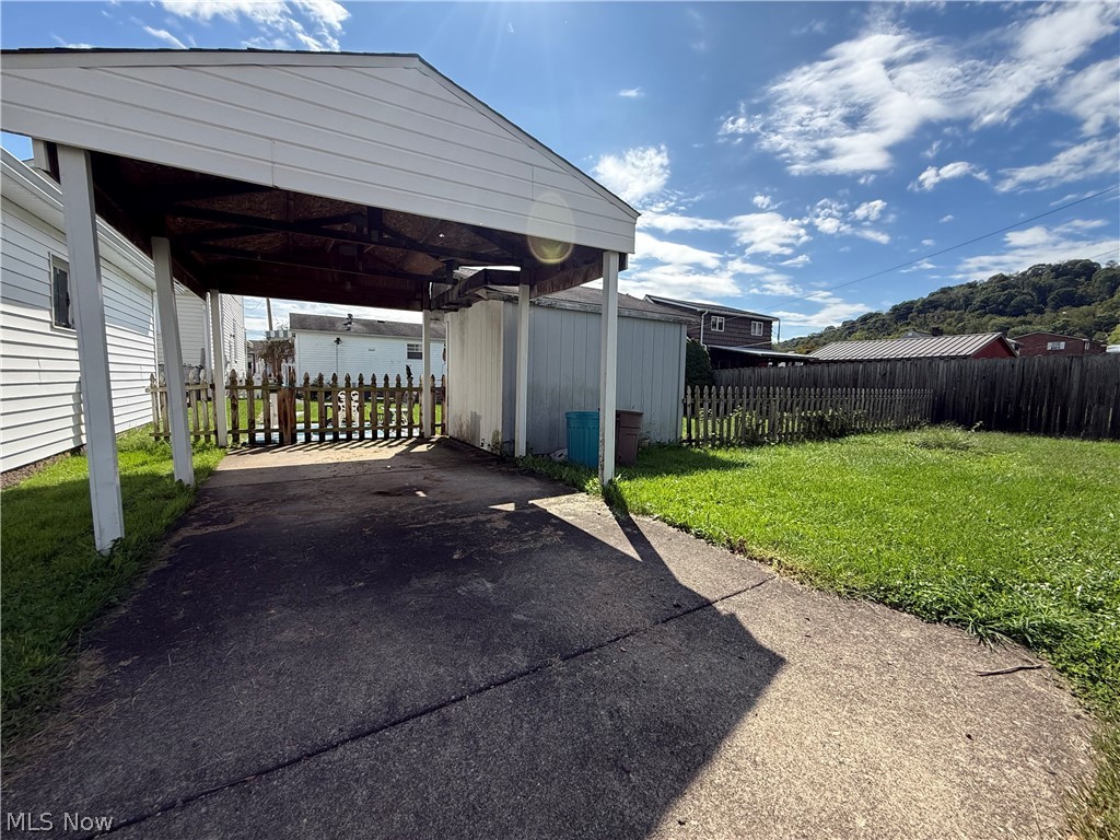 812 Logan Avenue Toronto OH 43964