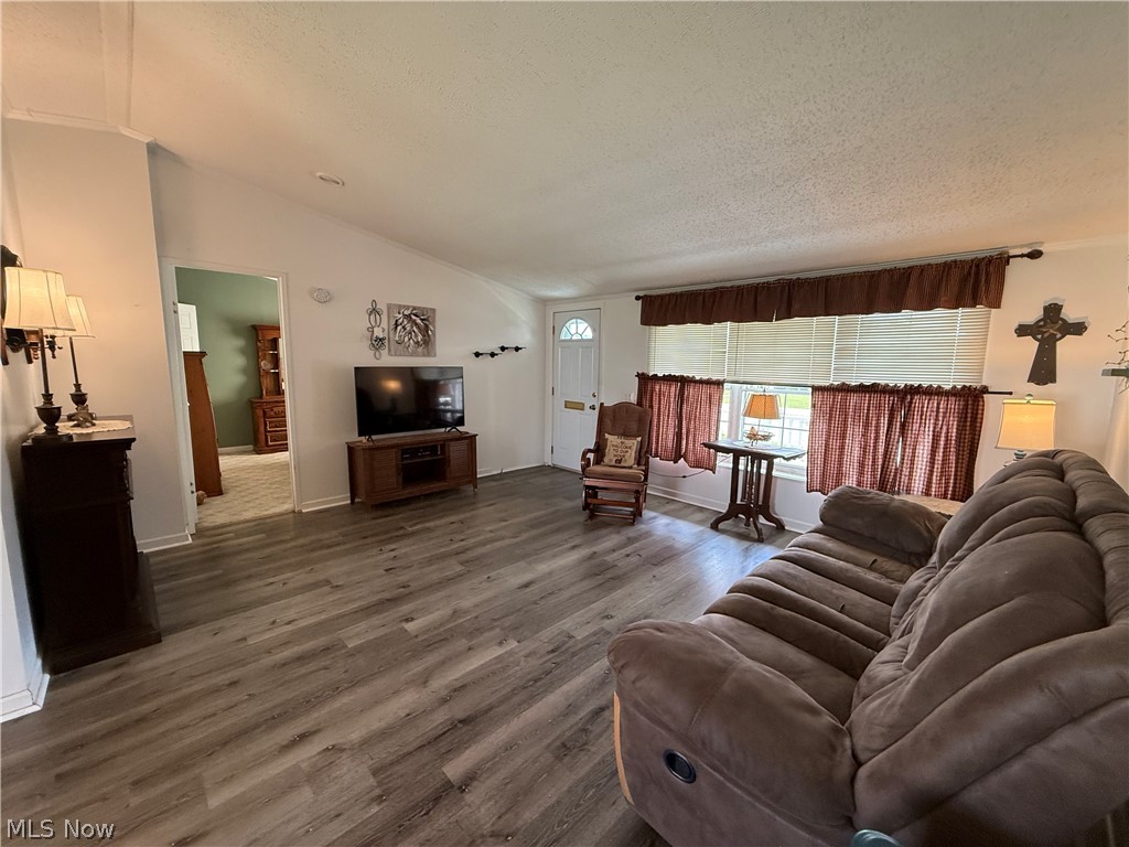 812 Logan Avenue Toronto OH 43964
