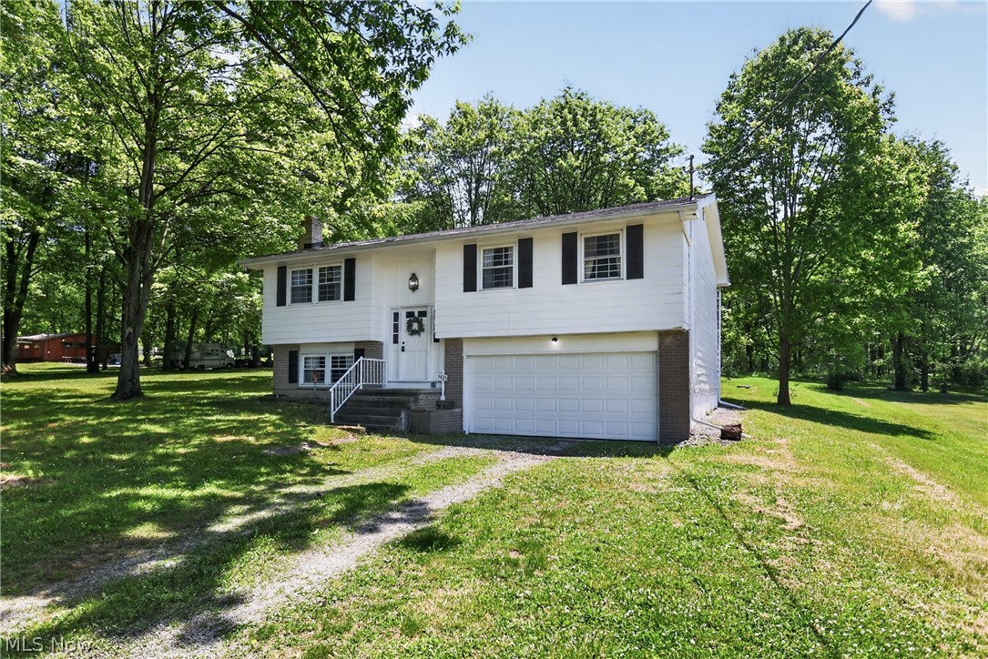 7926 Price Schaffer Road Hubbard OH 44425