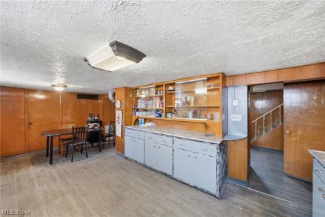 4662 Pearl Road Cleveland OH 44109