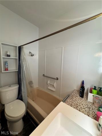 4662 Pearl Road Cleveland OH 44109