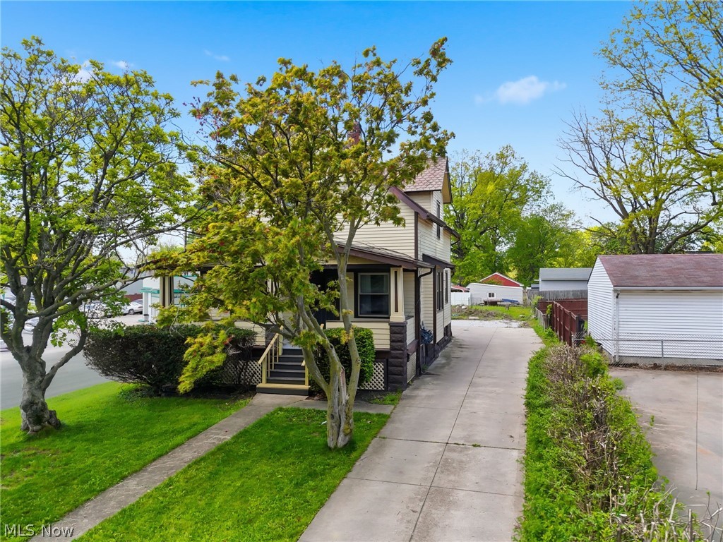 4662 Pearl Road Cleveland OH 44109