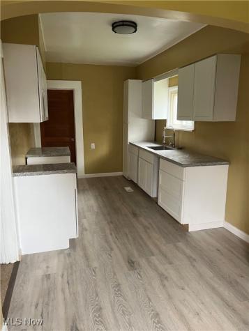 14517 Scioto Avenue Cleveland OH 44112