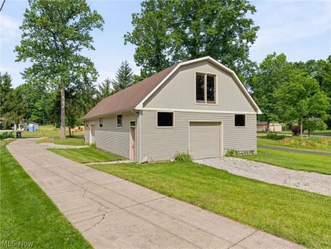 1600 Deerford Avenue SW Massillon OH 44647