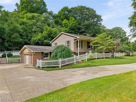 1600 Deerford Avenue SW Massillon OH 44647