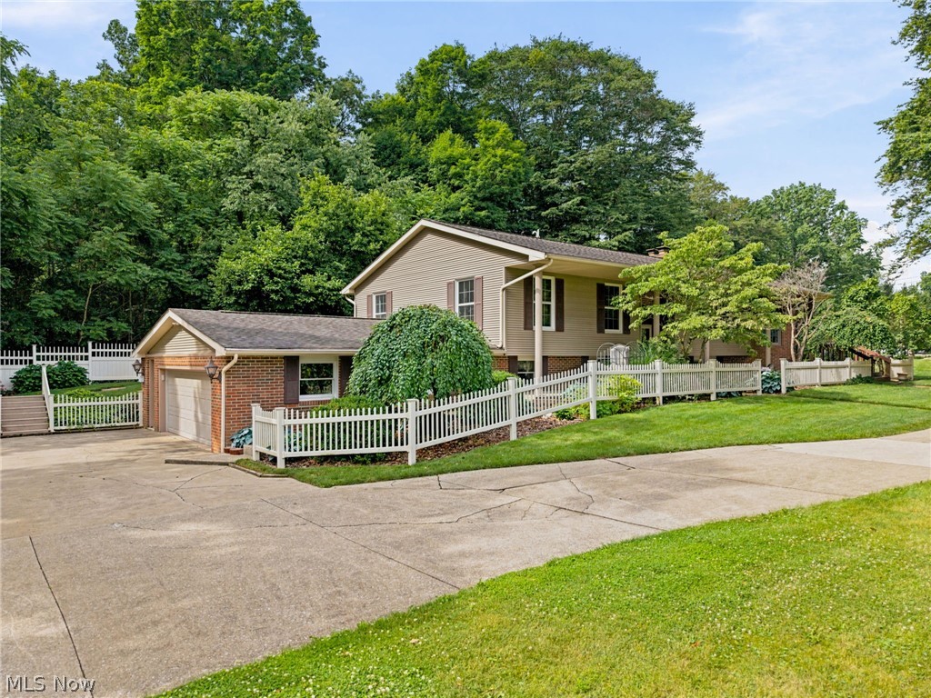 1600 Deerford Avenue SW Massillon OH 44647