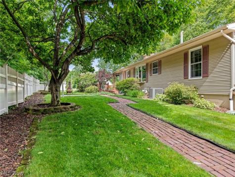 1600 Deerford Avenue SW Massillon OH 44647