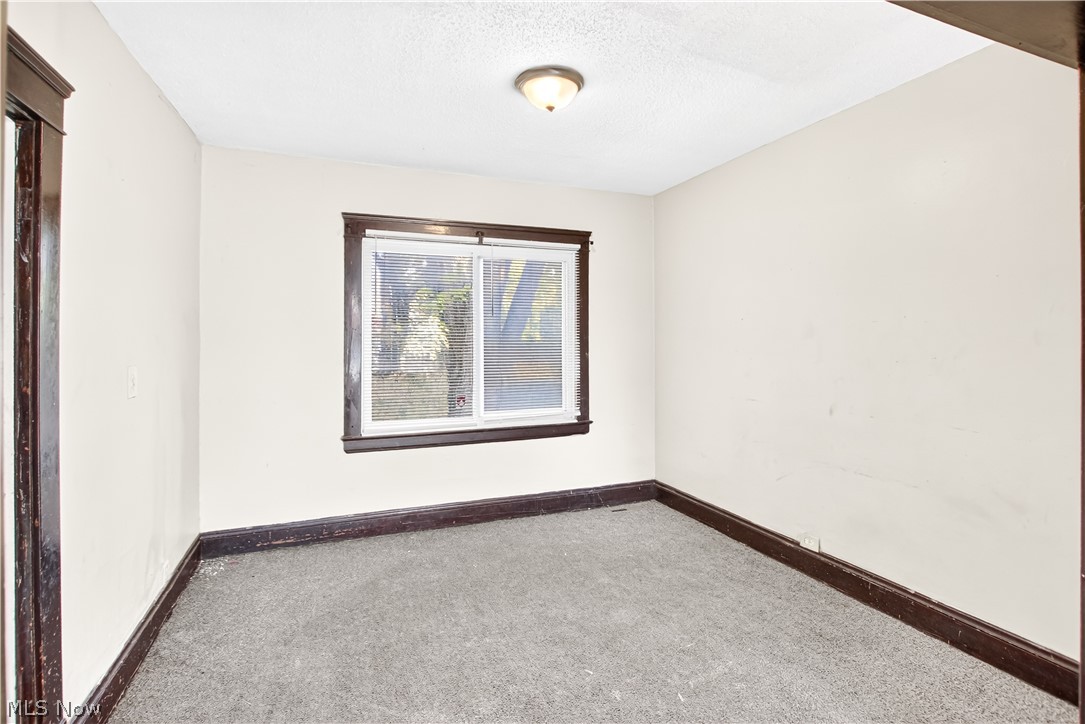 14809 Darwin Avenue Cleveland OH 44110