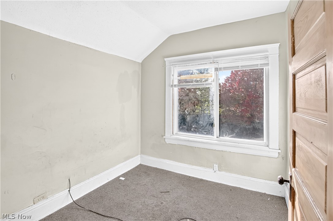 14809 Darwin Avenue Cleveland OH 44110