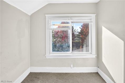 14809 Darwin Avenue Cleveland OH 44110