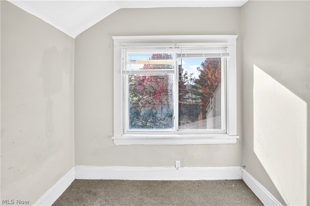 14809 Darwin Avenue Cleveland OH 44110