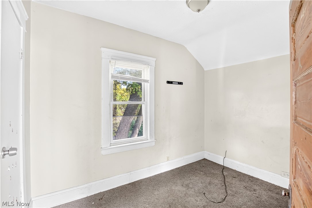 14809 Darwin Avenue Cleveland OH 44110