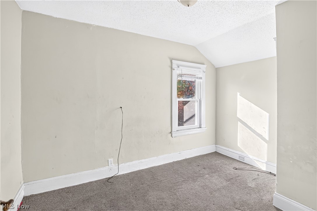 14809 Darwin Avenue Cleveland OH 44110