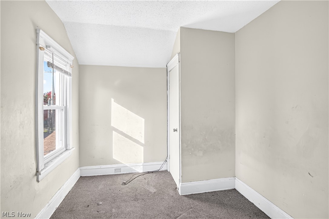 14809 Darwin Avenue Cleveland OH 44110