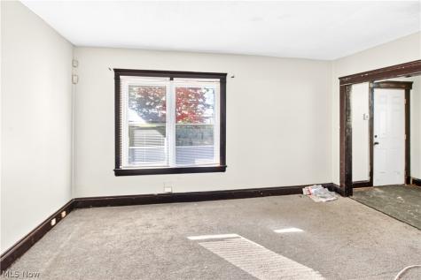 14809 Darwin Avenue Cleveland OH 44110