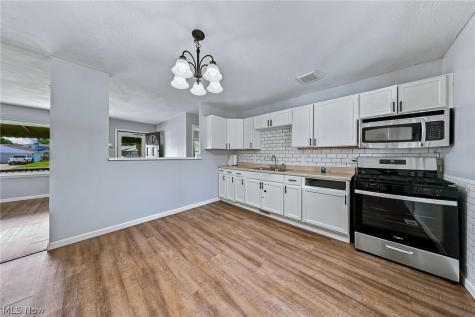 2123 G Street Lorain OH 44052