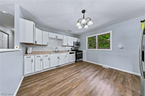 2123 G Street Lorain OH 44052