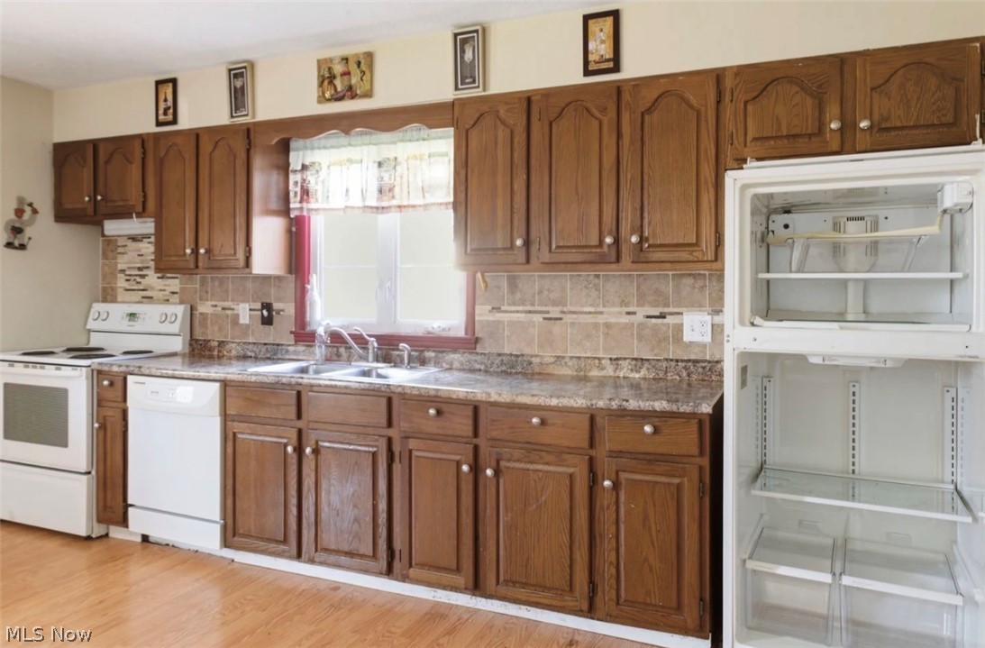 1350 Eastland Avenue SE Warren OH 44484