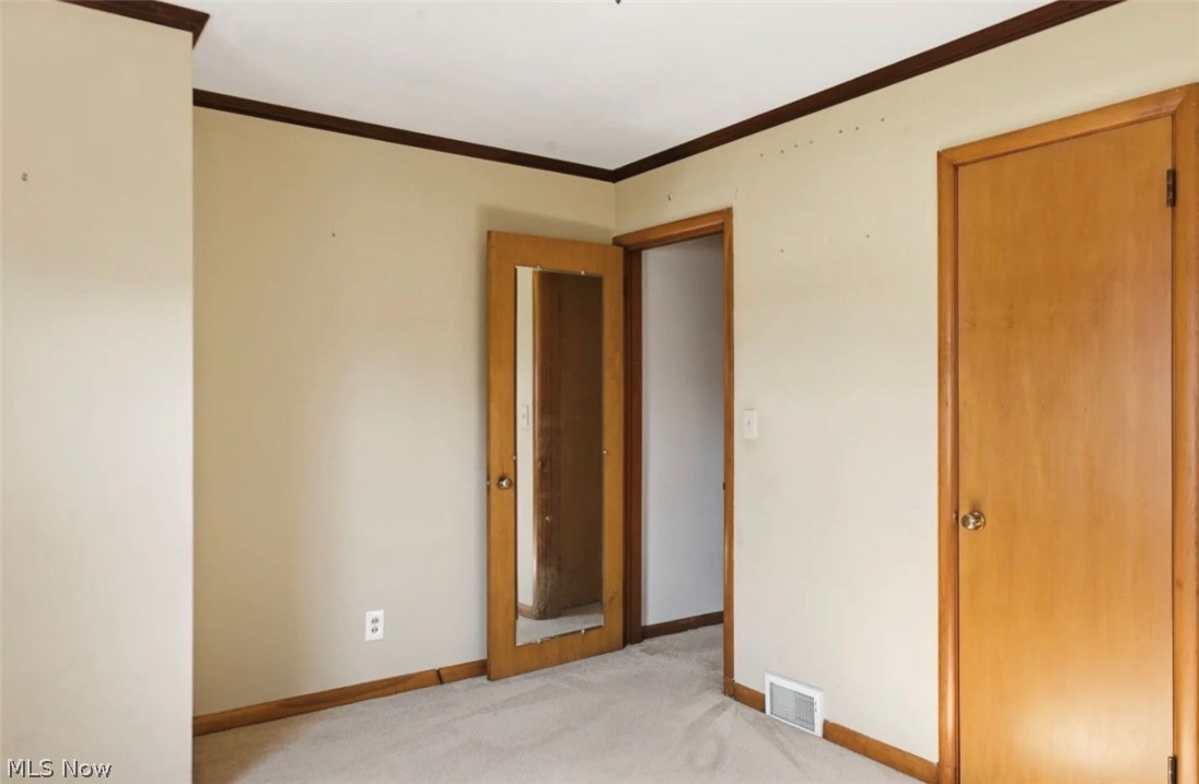 1350 Eastland Avenue SE Warren OH 44484