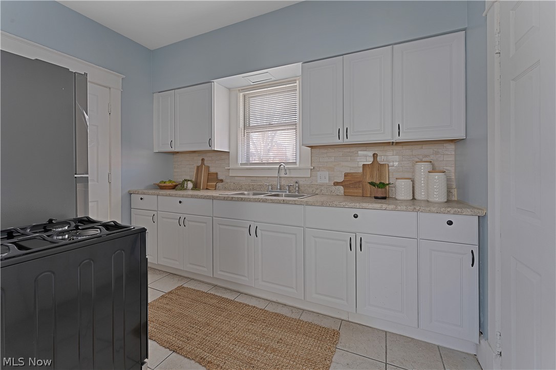 306 Maplewood Avenue Struthers OH 44471