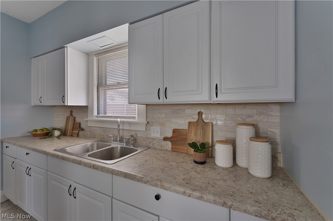 306 Maplewood Avenue Struthers OH 44471