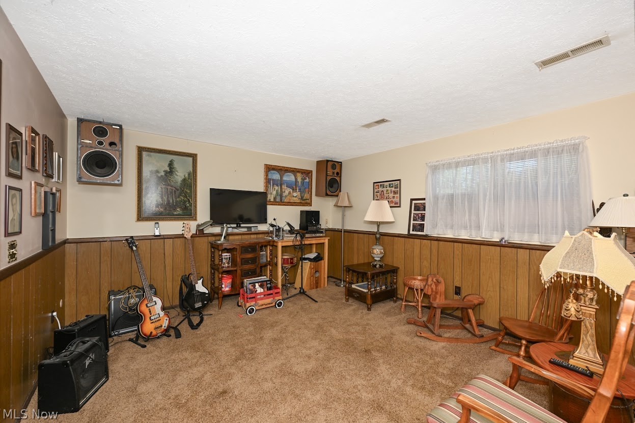 991 Lloyd Avenue Aurora OH 44202