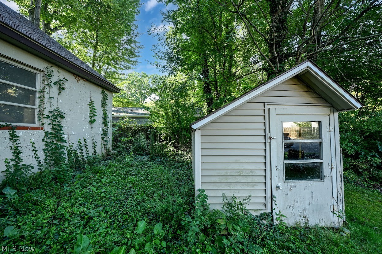 991 Lloyd Avenue Aurora OH 44202