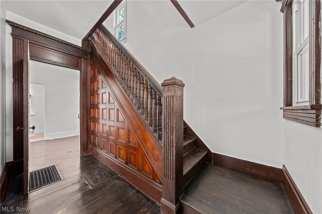 6209 Pear Avenue Cleveland OH 44102