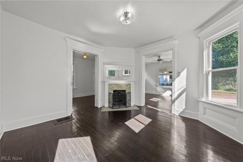 6209 Pear Avenue Cleveland OH 44102