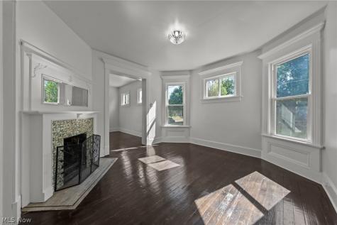 6209 Pear Avenue Cleveland OH 44102