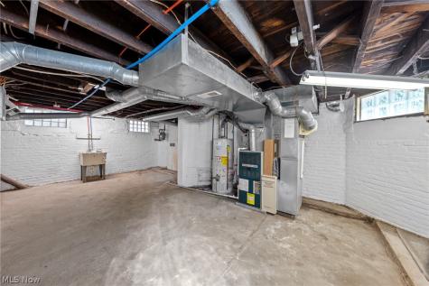 6209 Pear Avenue Cleveland OH 44102