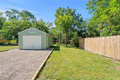 6209 Pear Avenue Cleveland OH 44102